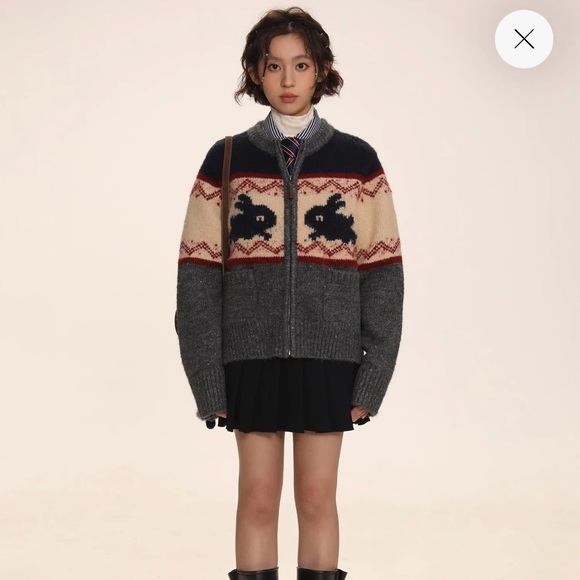 MOROMORO Rabbit Jacquard Zipper Knitted Cardigan - Picture 9 of 9